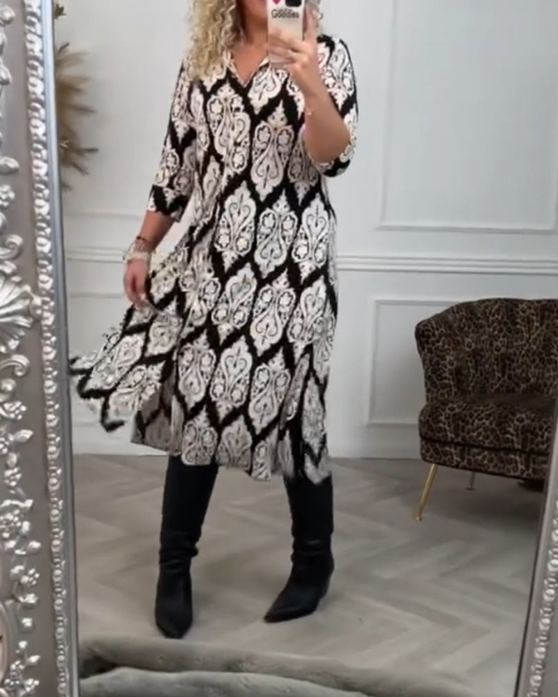 Kleid mit Hemdkragen und Seitenschlitz