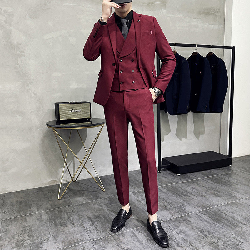 Anspruchsvoller Business-Anzug für Männer mit Weste, Blazer und Hose