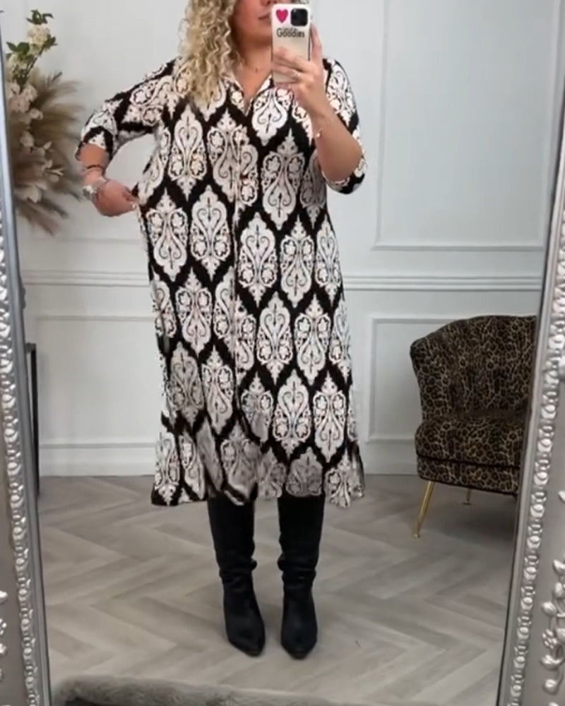 Kleid mit Hemdkragen und Seitenschlitz