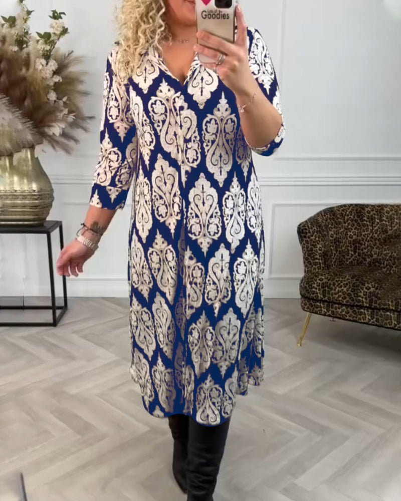 Kleid mit Hemdkragen und Seitenschlitz