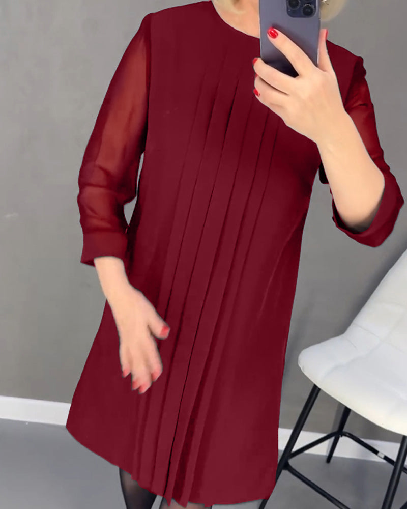 Hanna™ Plisseekleid aus unifarbenem Patchwork-Mesh