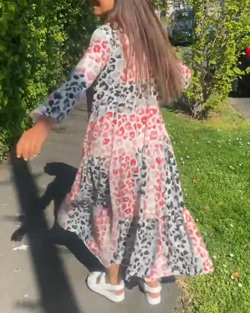 Lani Freizeitkleid mit V-Ausschnitt und Rüschen