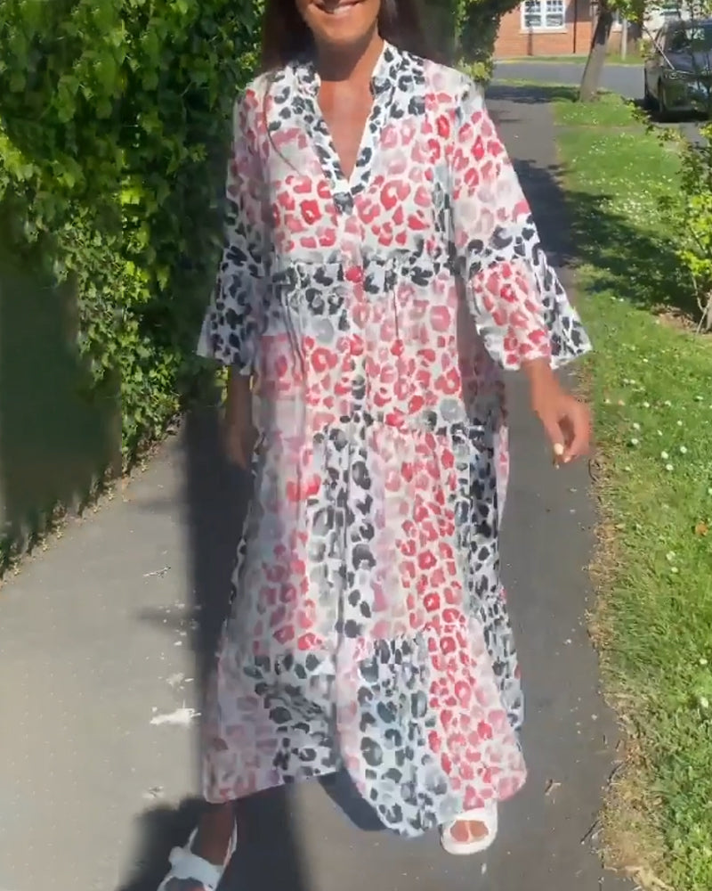Lani Freizeitkleid mit V-Ausschnitt und Rüschen