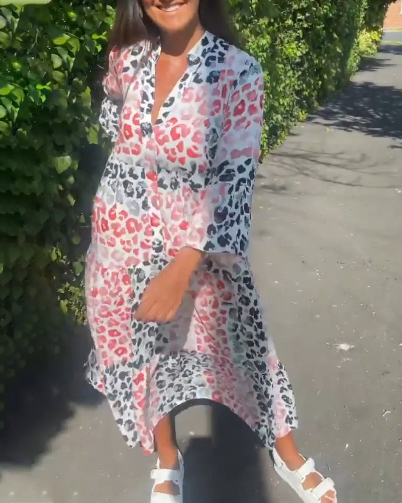 Lani Freizeitkleid mit V-Ausschnitt und Rüschen