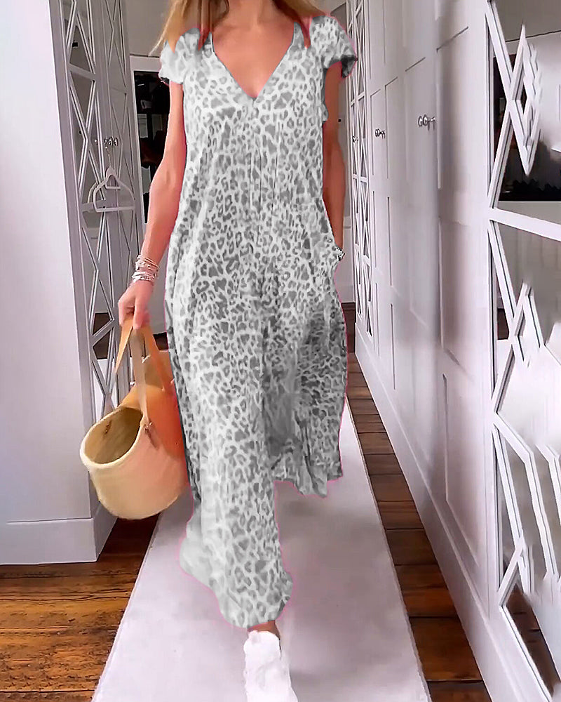 Langes Damenkleid mit Animal-Print für sommerliche Gemütlichkeit