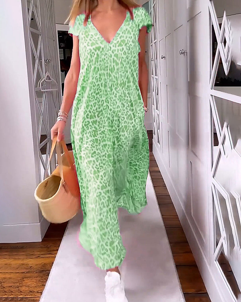 Langes Damenkleid mit Animal-Print für sommerliche Gemütlichkeit