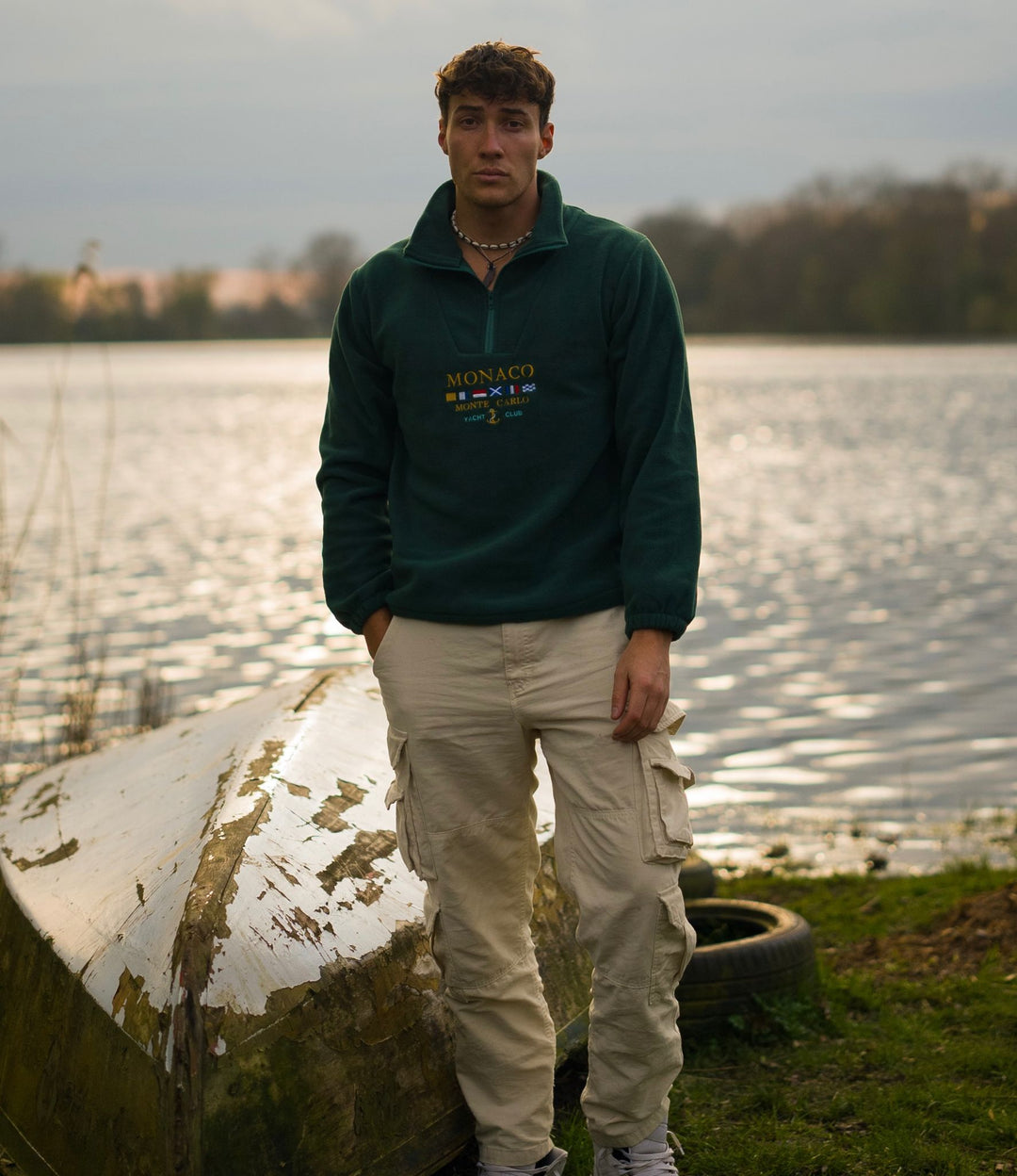 Herren pullover mit halbem Reißverschluss und Buchstabenaufdruck