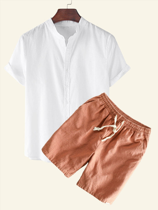 Klassisches Herrenhemd mit halber Knopfleiste und Shorts mit Kordelzug