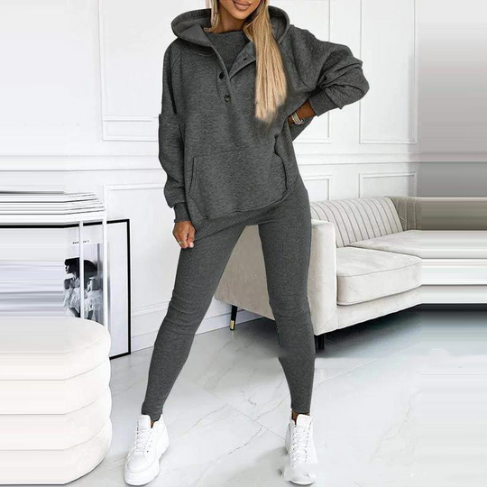 Stylisches Uni-Set mit Kapuzenpullover