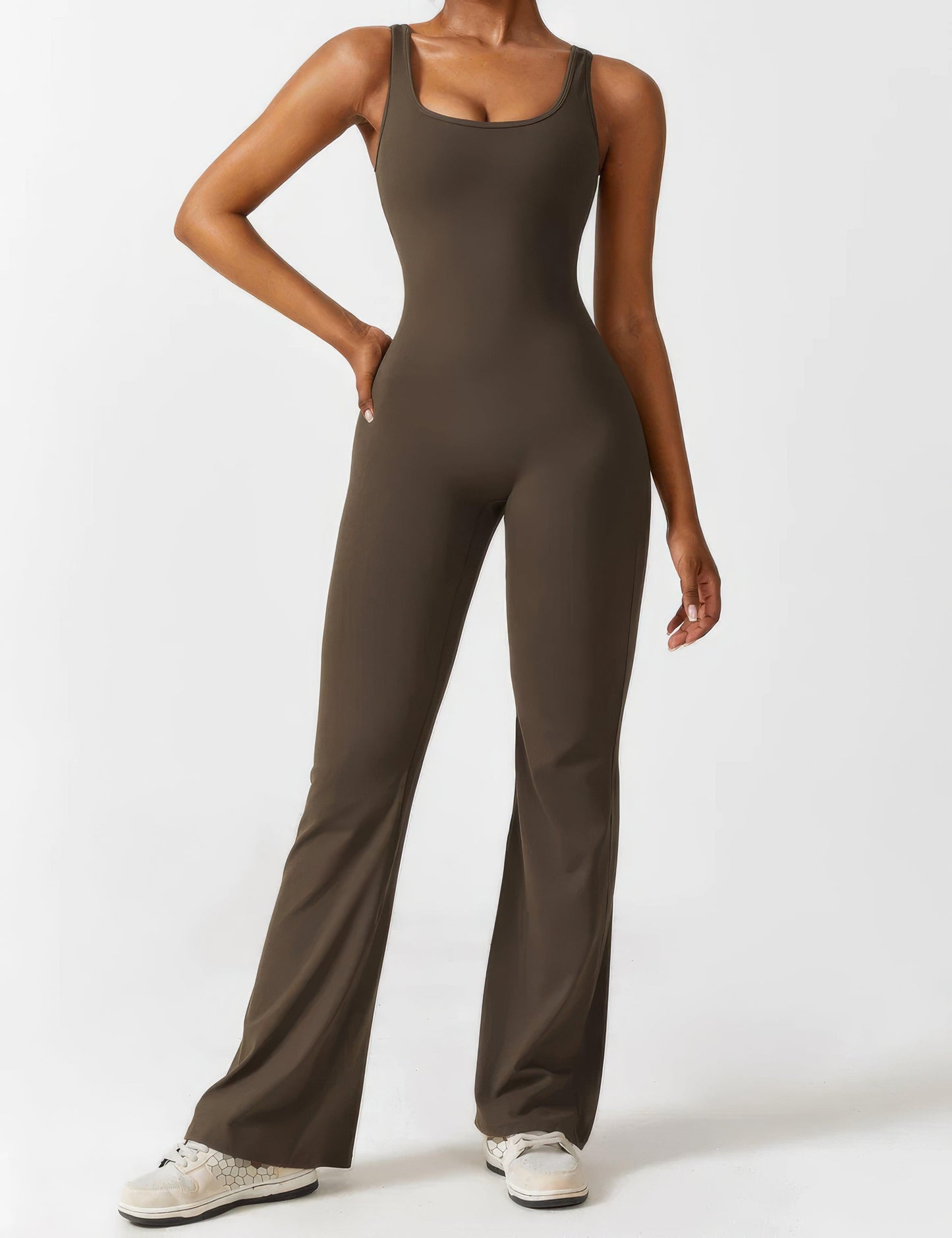 FLO | V-BACK FLARED JUMPSUIT - Flozina