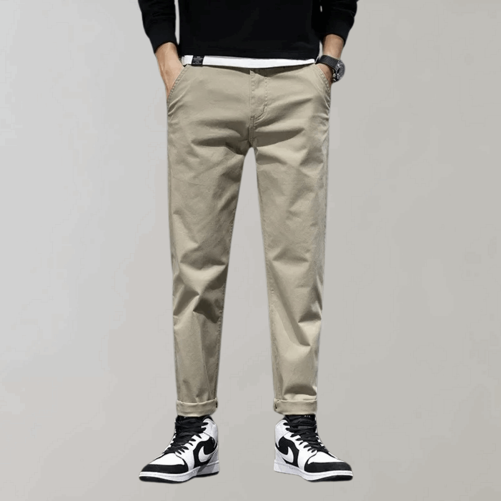 Bequeme stilvolle Chino-Hose mit einfarbigem Design