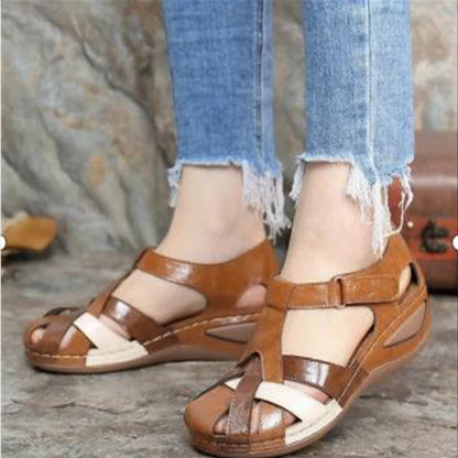 Frauen - Flache Sandalen im Vintage-Stil - Sommer