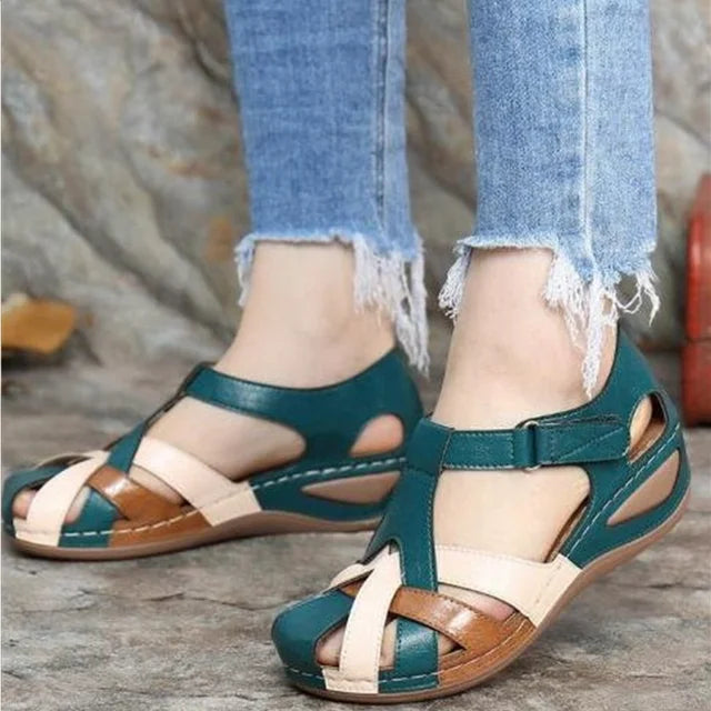 Frauen - Flache Sandalen im Vintage-Stil - Sommer