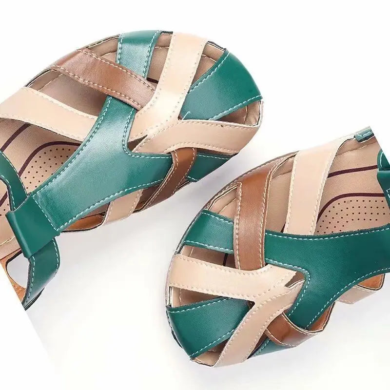 Frauen - Flache Sandalen im Vintage-Stil - Sommer