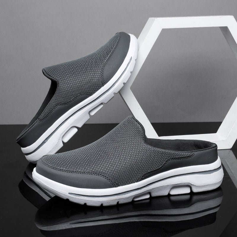 Sportliche Sandale für Herren, die atmungsaktiven Komfort und guten Halt bietet.